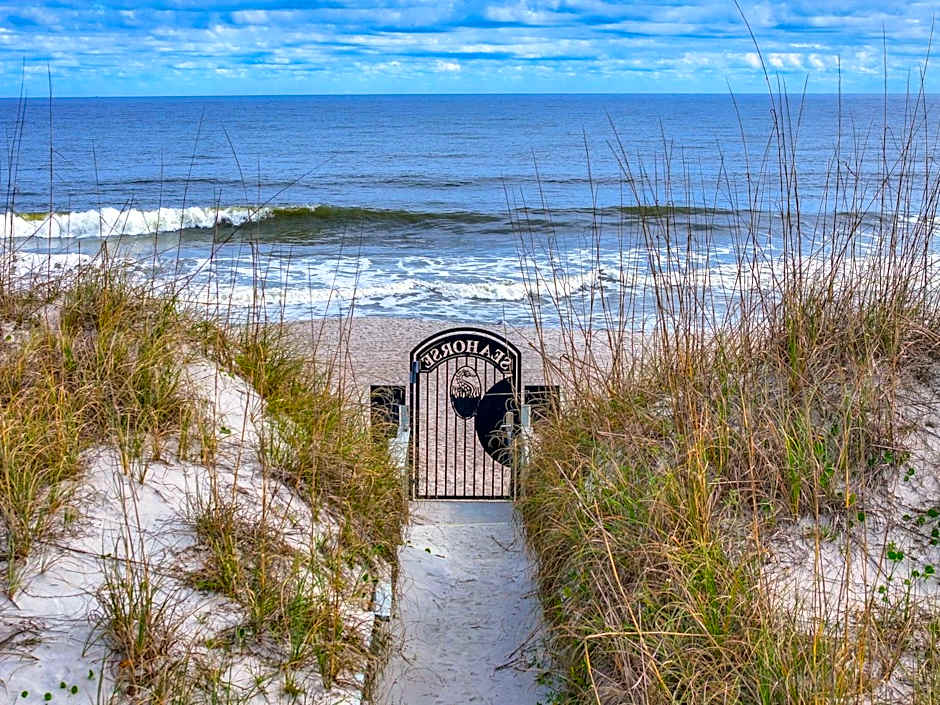 Seahorse Oceanfront Inn