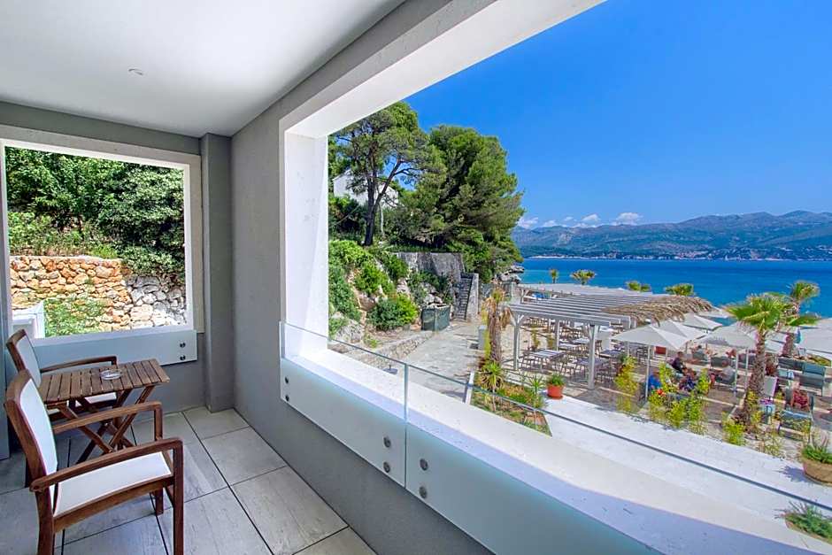 Kalamota Beach House