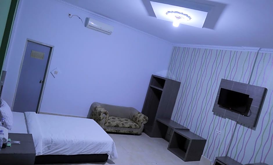 RedDoorz @ Pasangkayu Mamuju Utara