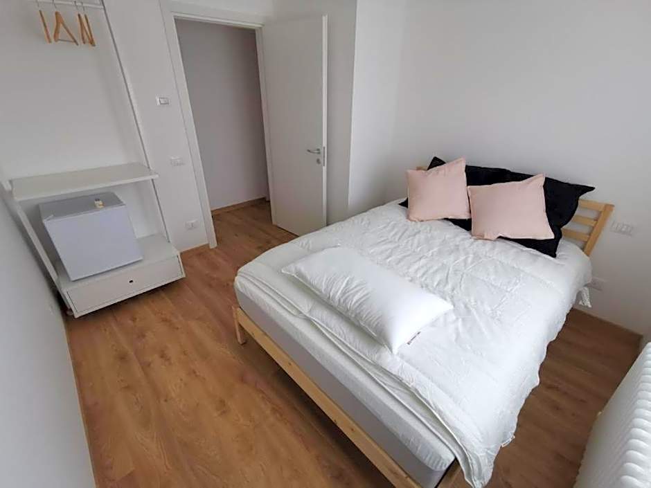 DESDEMA & OPERA Rooms