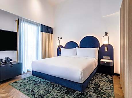 Queen Room - Mobility Access