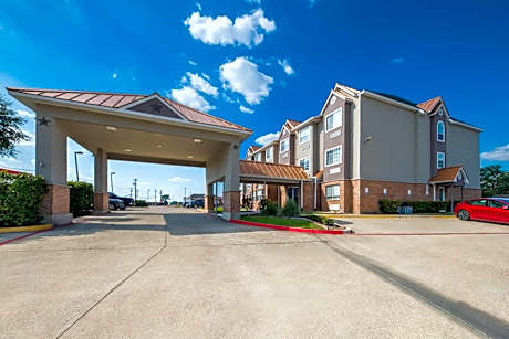 Quality Inn & Suites North Mesquite I-30