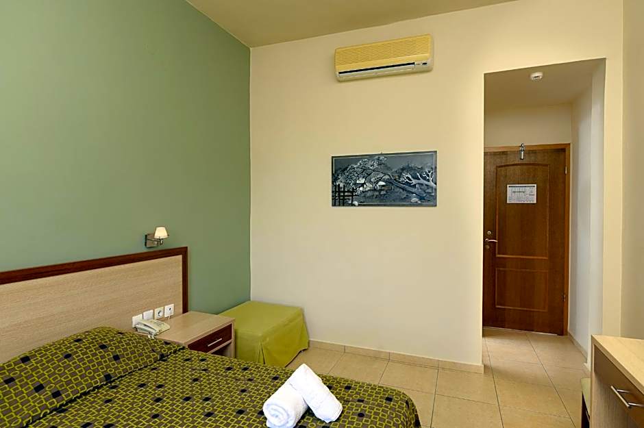 Alianthos Beach Hotel