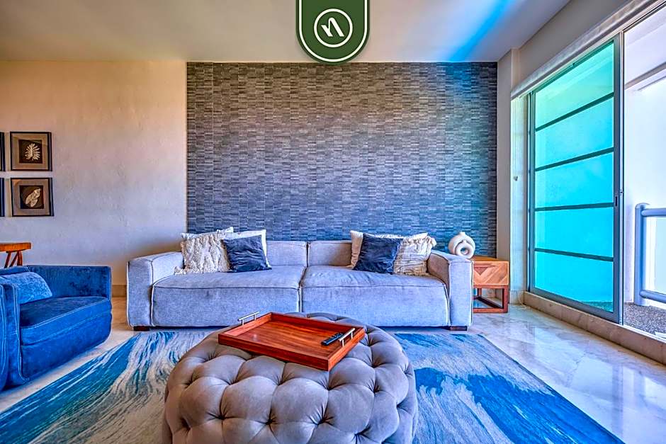 Amazing 2BR Condo with Pool and Access to VIDANTA