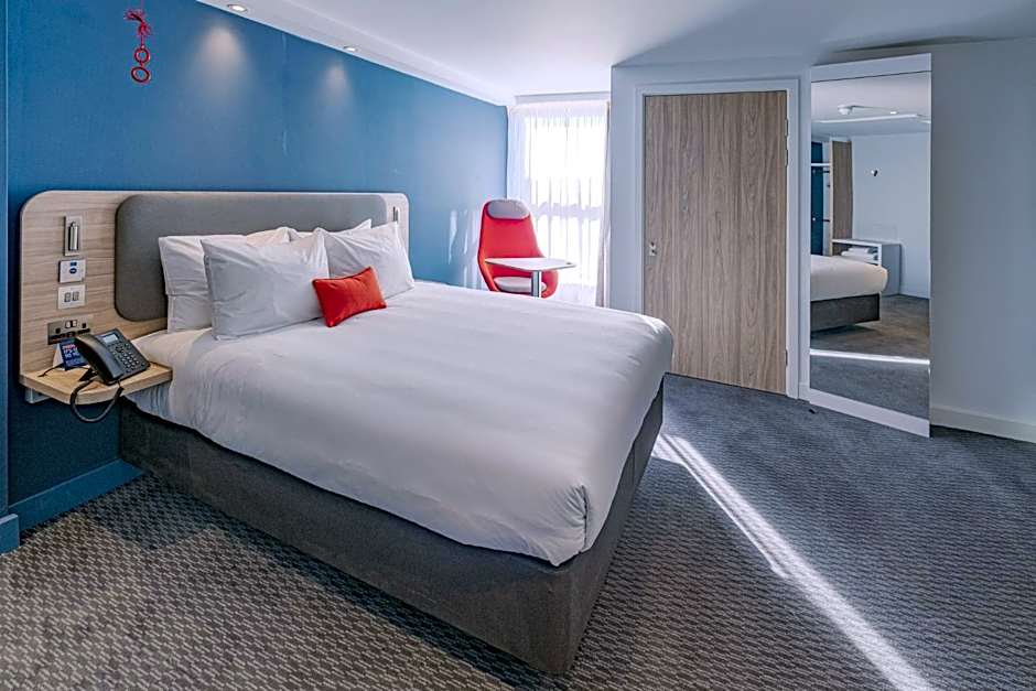 Holiday Inn Express - Fleet By IHG