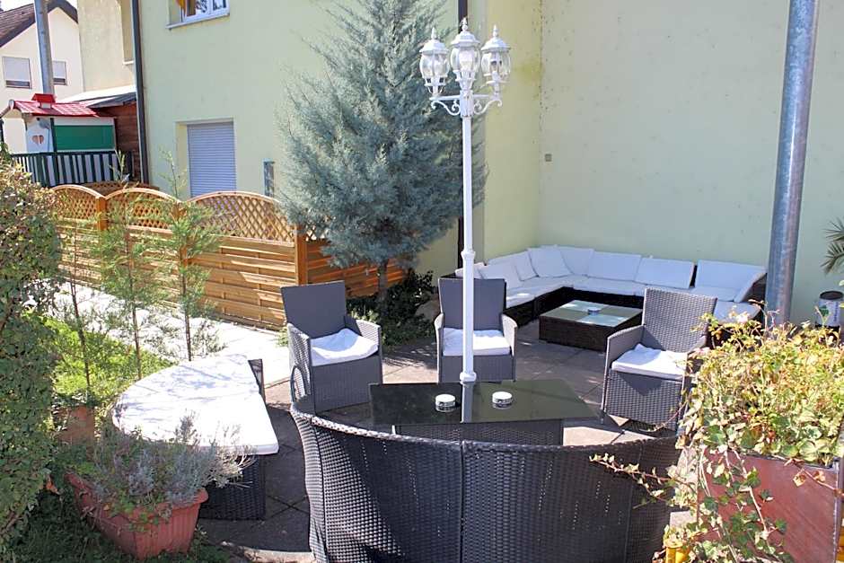 Hotel zum Goldenen Wagen