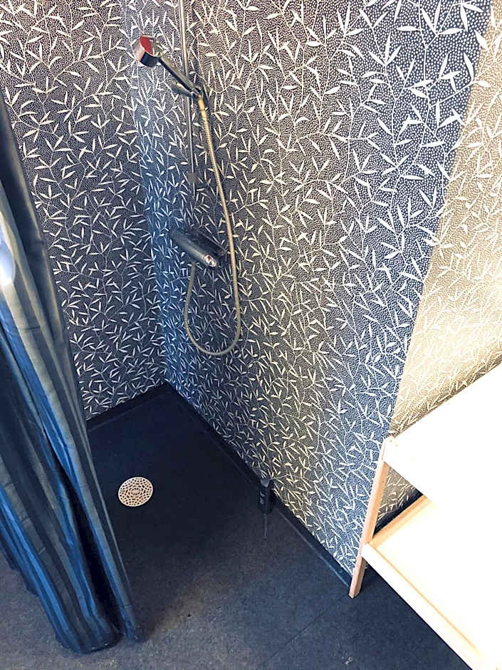 Multi Challenge Hostel