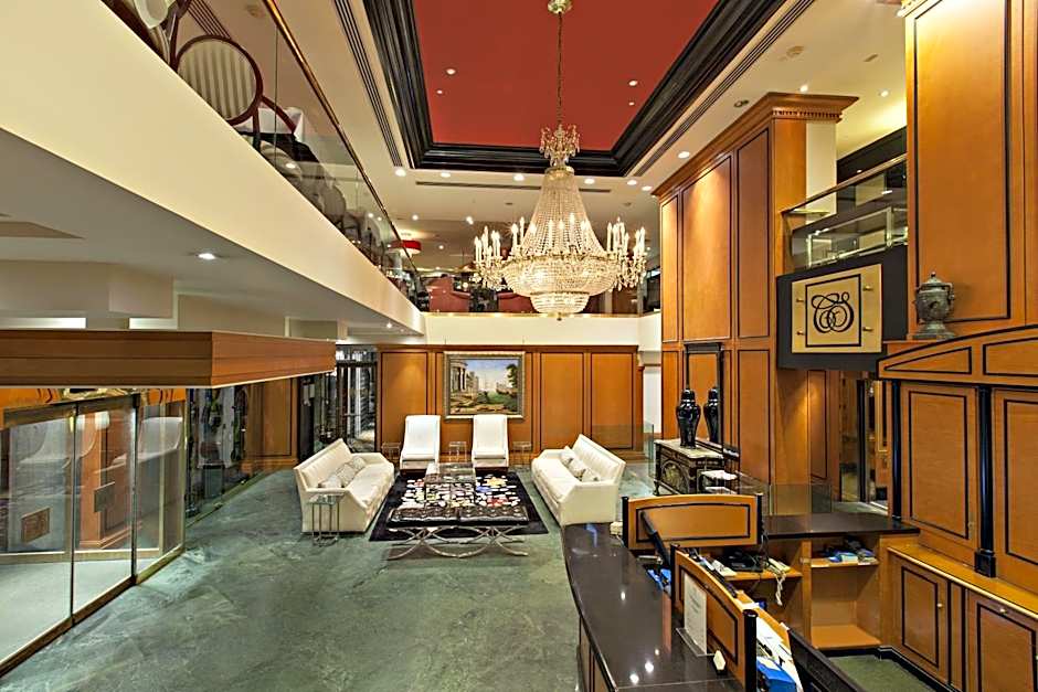 Le Cantlie Suites Hotel