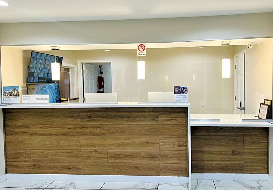 Super 8 By Wyndham Atlanta/Hartsfield Jackson Airport