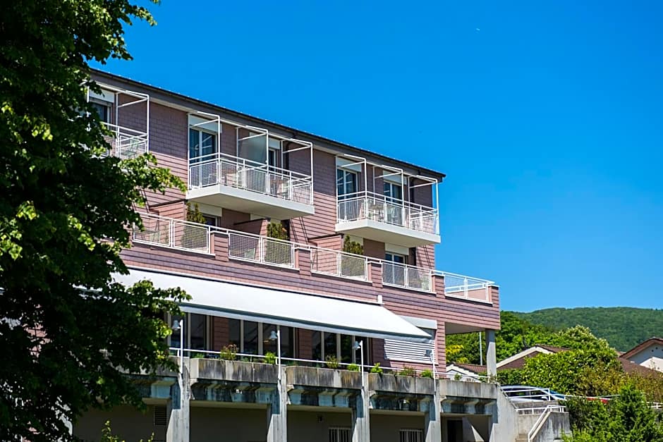 Ascott Hotel & Restaurant