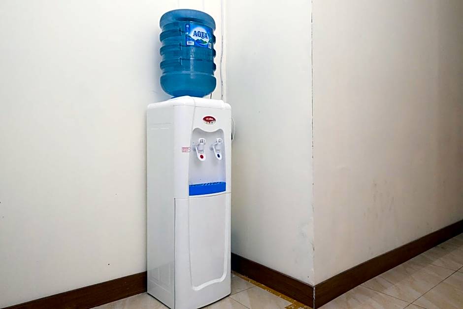 Urbanview Hotel AVA Semarang near Akademi Kepolisian Semarang by RedDoorz