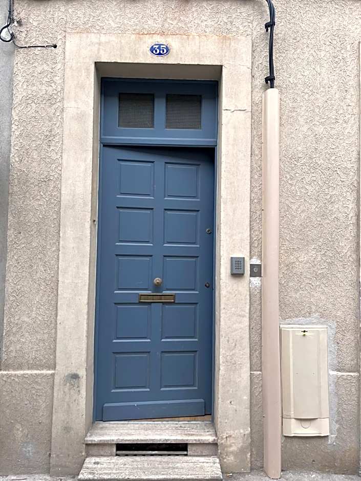 LE QUAI 6 - Studio neuf CALME LUMINEUX - CLIM - WiFi - Gare à 200m