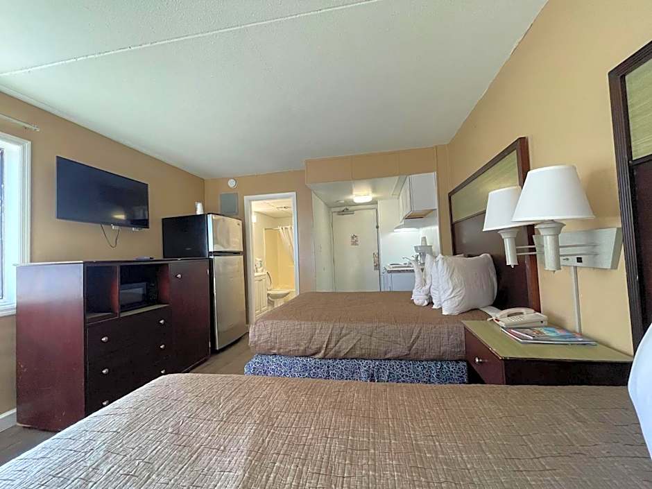 Polynesian Oceanfront Hotel