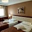 Yuksel Hotel