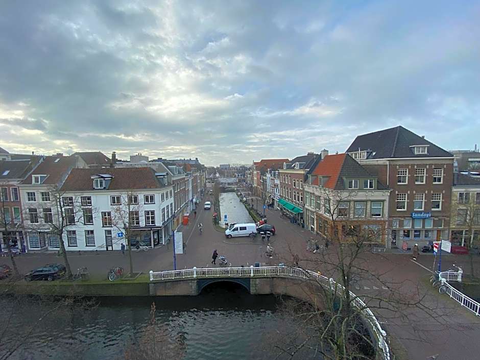 Hotel Bridges House - Delft City Centre