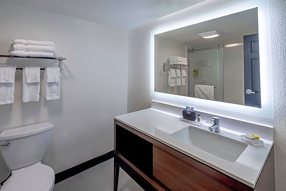 Holiday Inn Hotel And Suites Wausau-Rothschild By IHG