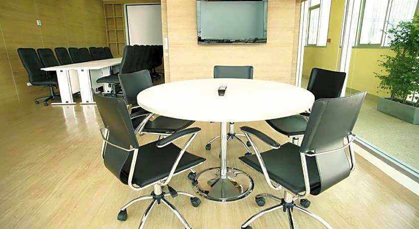 Olive Hotel & Residence Bangkok Sukhumvit 101 near True Digital Park