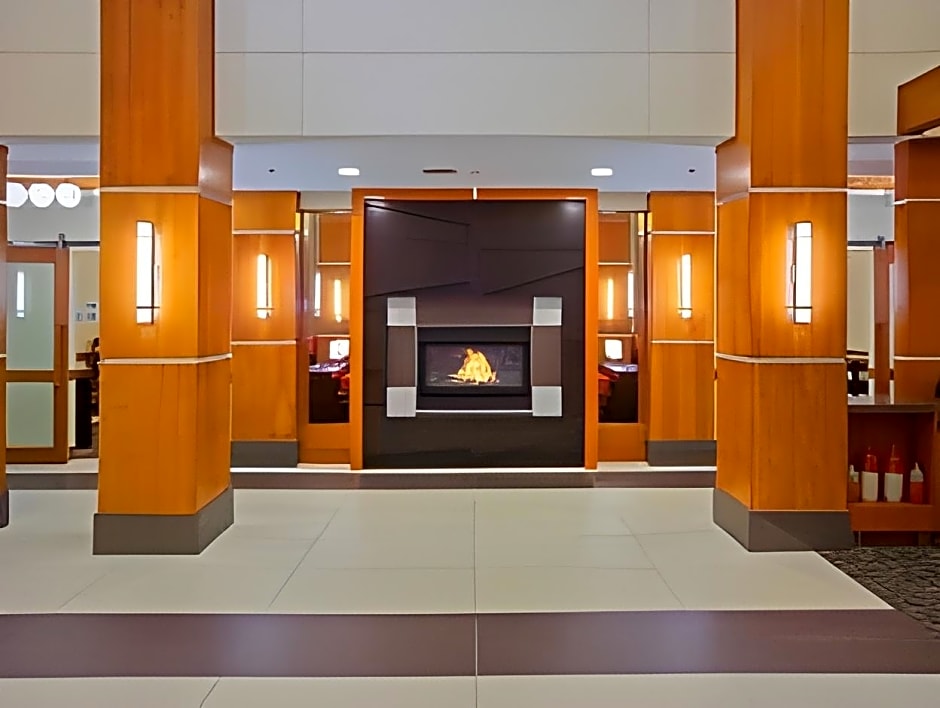 Holiday Inn Express Hotel And Suites Columbus Edinburgh By IHG
