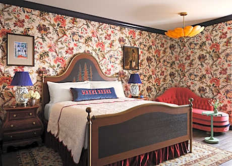 Graduate King Room