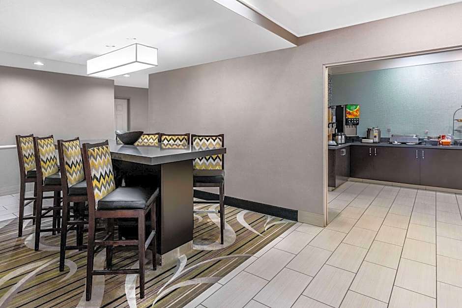 La Quinta Inn & Suites by Wyndham Roswell