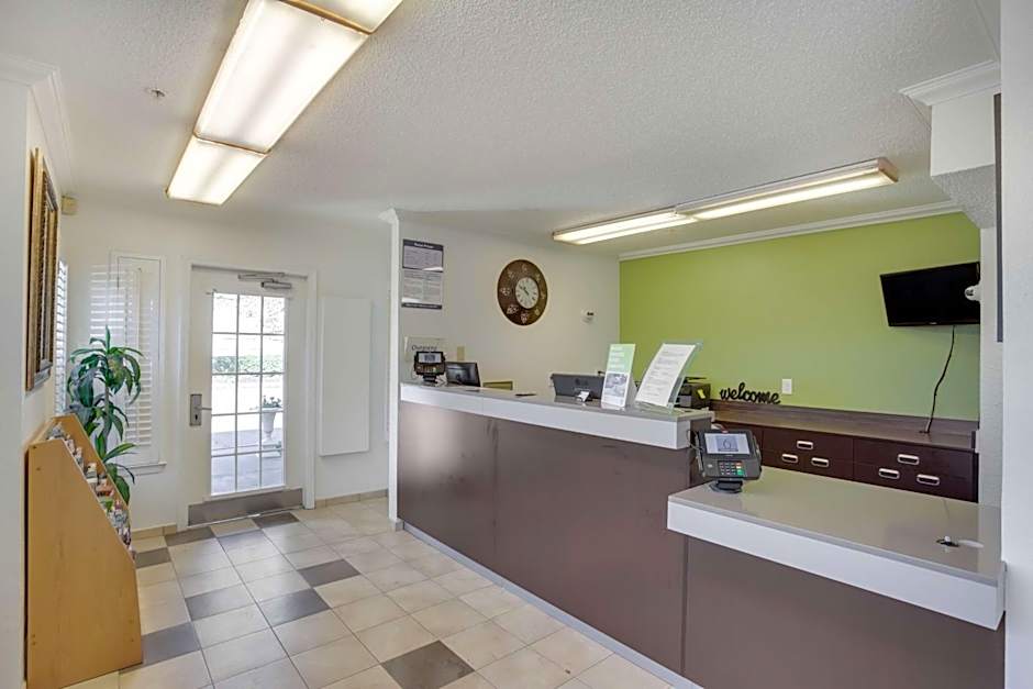 Studio 6-Stafford, TX - Houston - Sugarland