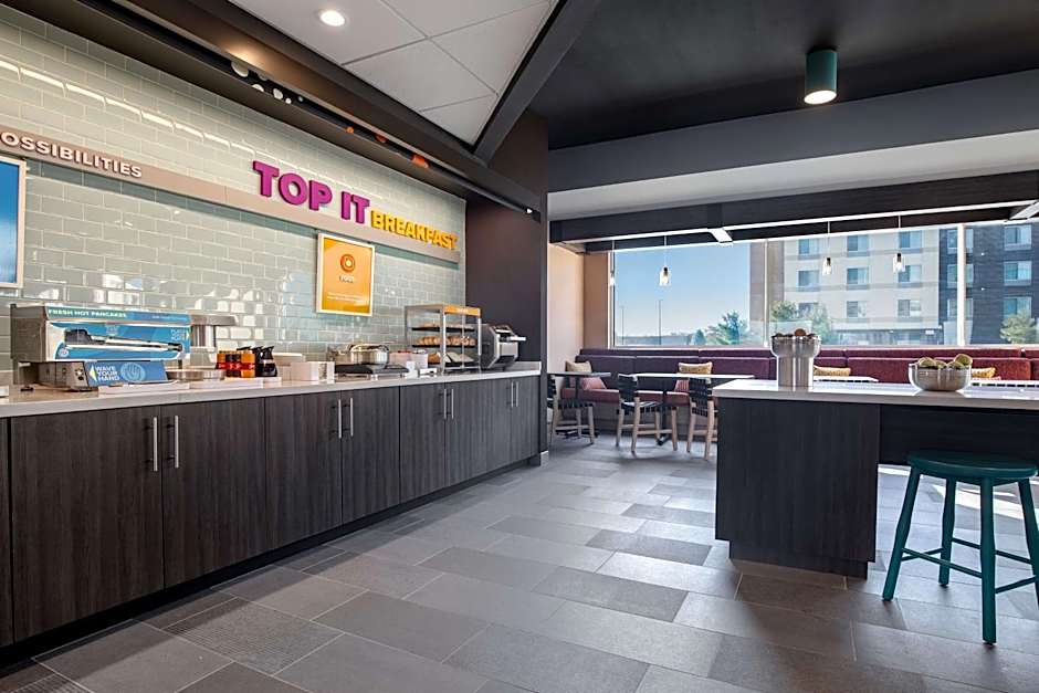 Tru by Hilton Anderson