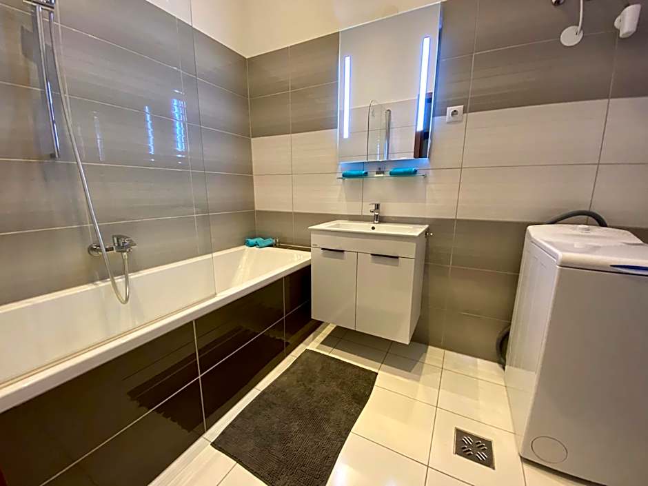 GRACIA APARTMENT HOUSE