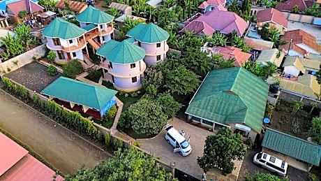 Wademac Arusha Inn Hotel