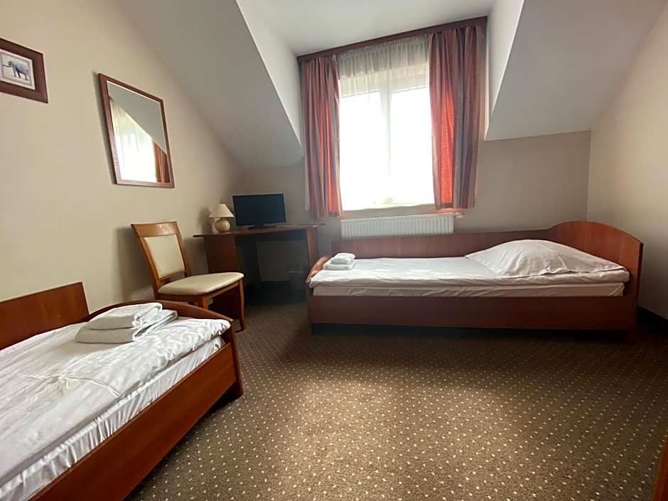 Hotel Marand