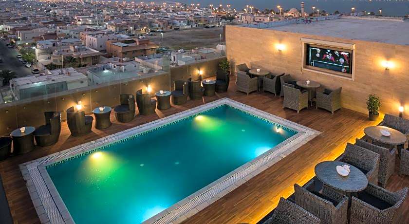 Naviti Warwick Dammam