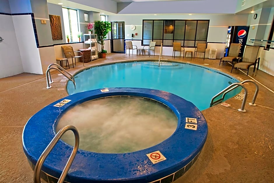 Best Western Plus Richmond Hill Inn
