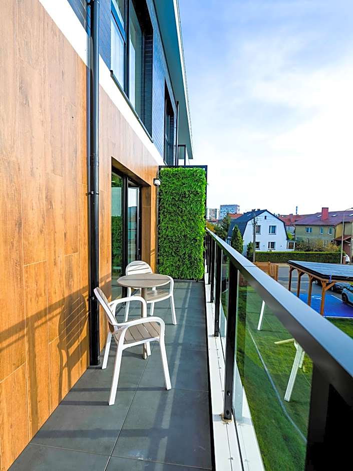 Aparthotel Green Concrete - Free Beach Bus