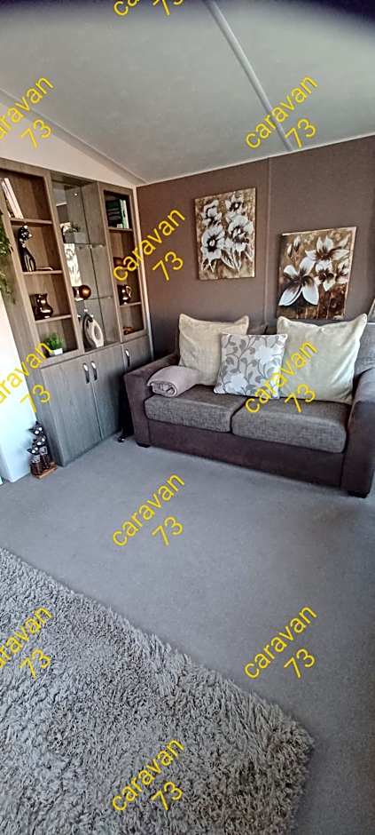 Caravan 73 snowdon summit 013