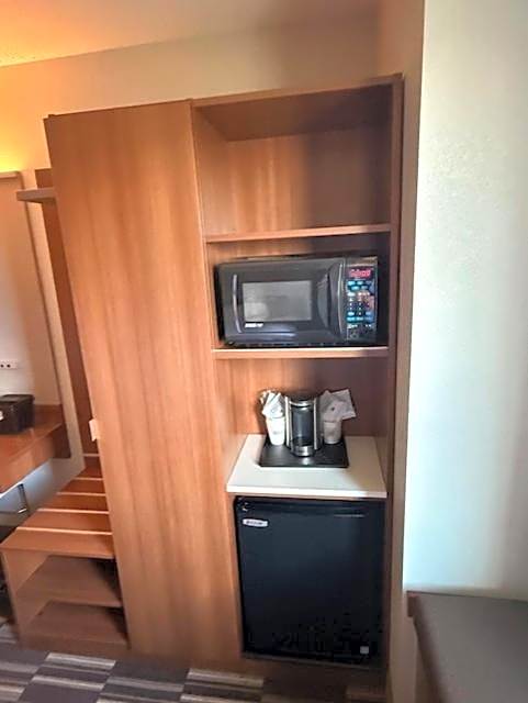 Microtel Inn & Suites By Wyndham Altoona