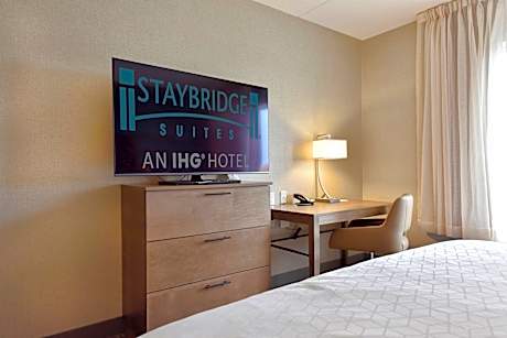 2 Queen Beds One Bedroom Suite