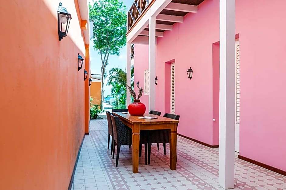 Scuba Lodge & Suites