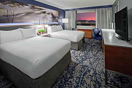 Double Room with Two Double Beds and Mountain View