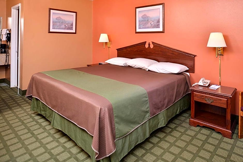Americas Best Value Inn and Suites Siloam Springs