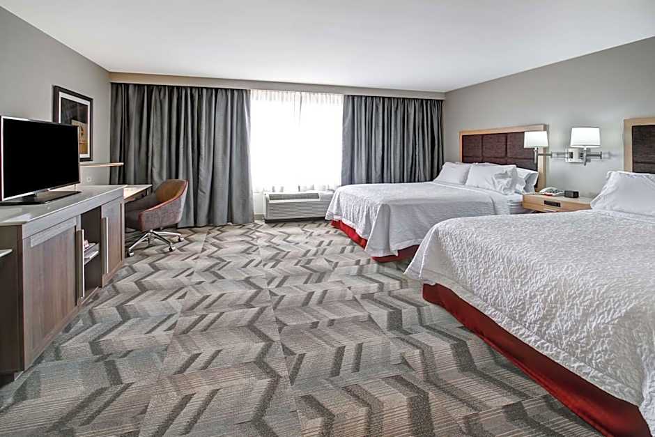 Hampton Inn By Hilton and Suites Medicine Hat, AB, Canada