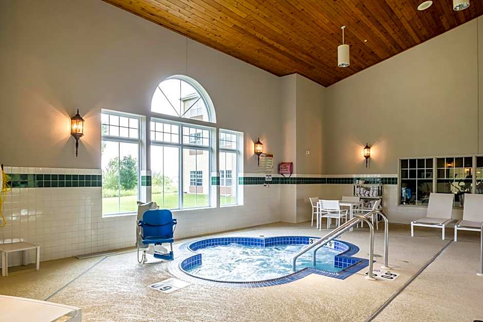 Country Inn & Suites by Radisson, Fond du Lac, WI