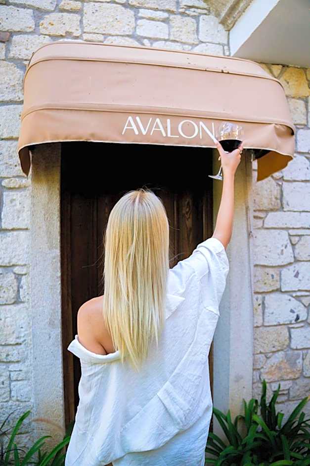 Avalon Boutique Hotel & Suites