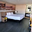 Days Inn & Suites by Wyndham Albuquerque North