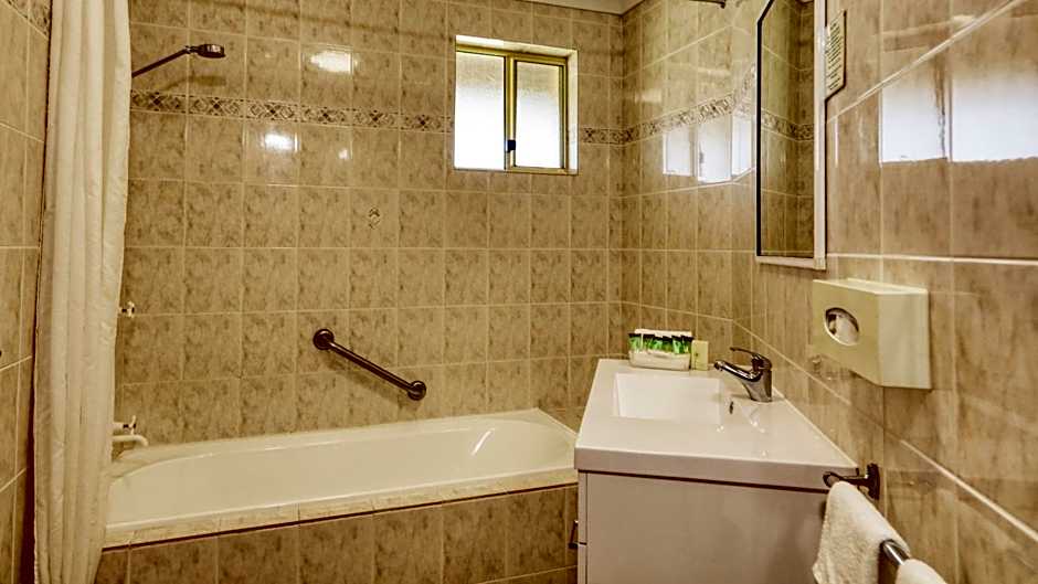 Canowindra Riverview Motel