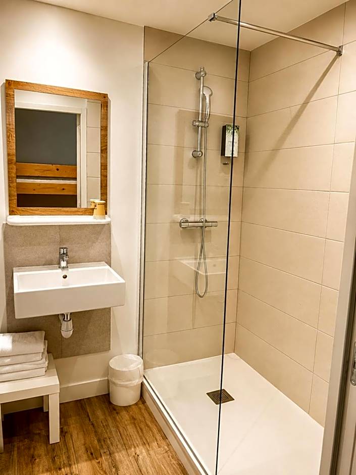 Kyriad ECO - Toulon Ouest La Seyne sur Mer