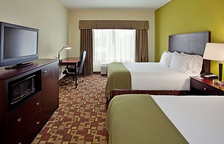 Holiday Inn Express & Suites Kansas City Sport Complex Area By IHG
