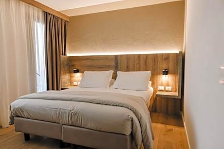 Premium Double or Twin Room with Mountain View