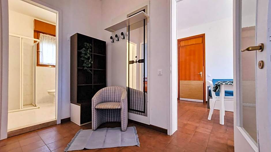 Cozy flat in residence with swimming pool-Beahost