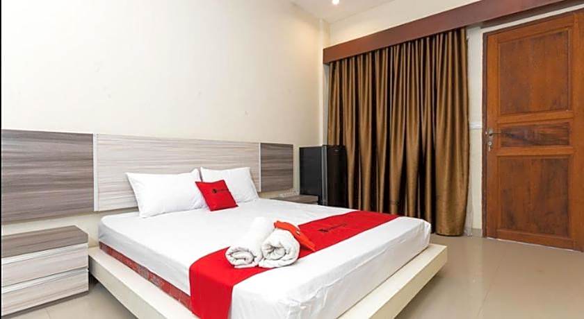 RedDoorz Syariah @ Batua Raya