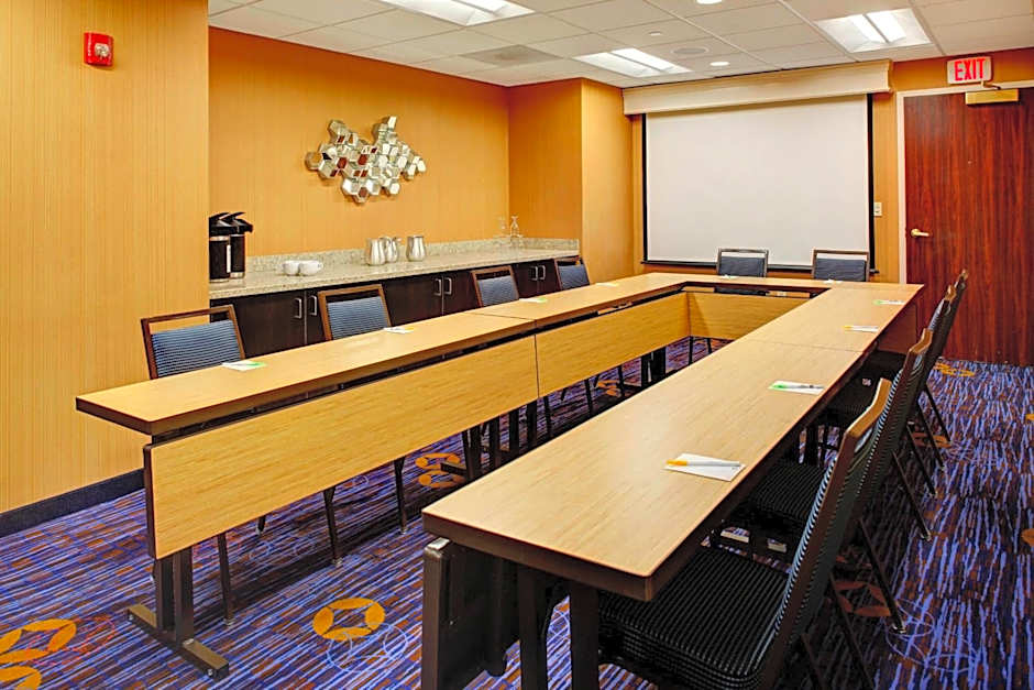 Courtyard by Marriott Columbus Downtown