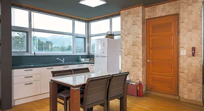 Benikea Hotel Mountain & Ocean Sokcho